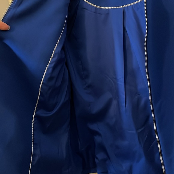 Calvin Klein Suit jacket, Size 6 with front zipper - Picture 4 of 5